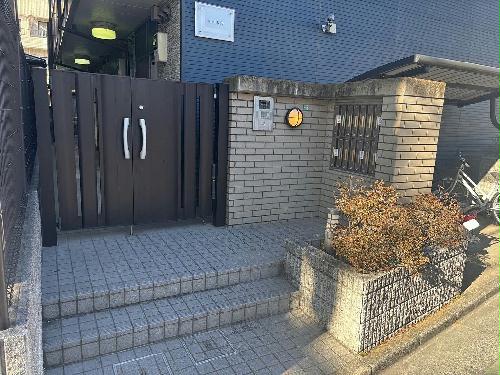 2/2 エントランス