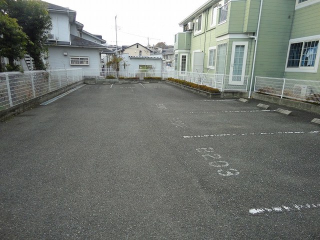 14/20 駐車場