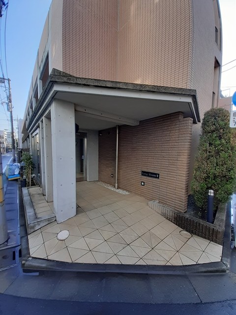 14/23 エントランス