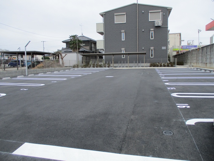 16/20 駐車場