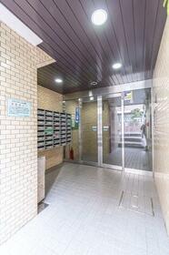 16/26 エントランス