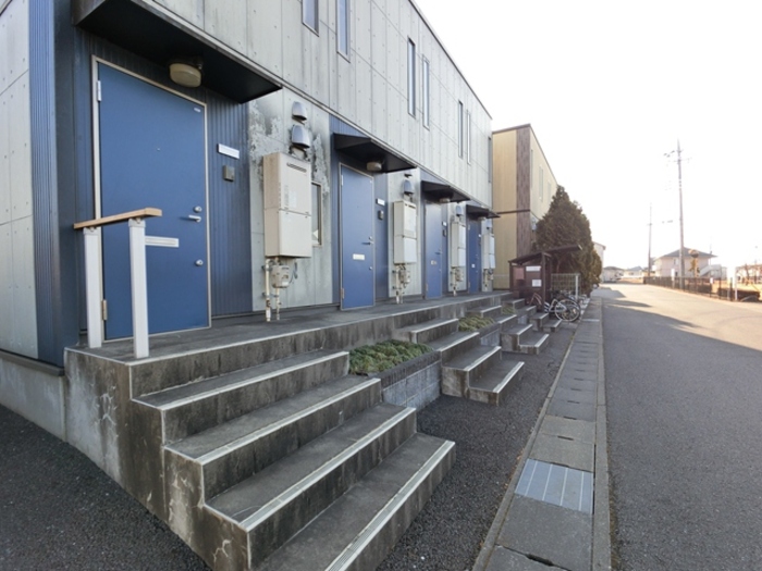 2/4 エントランス