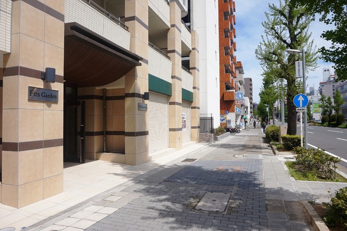 20/20 エントランス