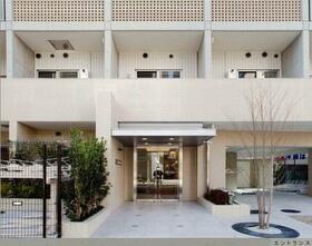 14/17 エントランス