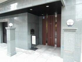 15/16 エントランス