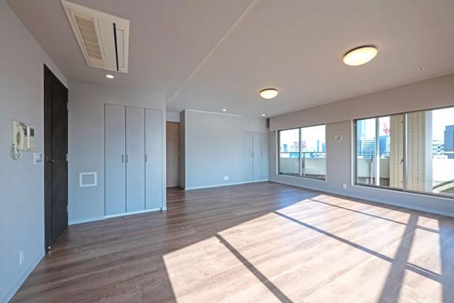 27/29 リビング/ダイニング