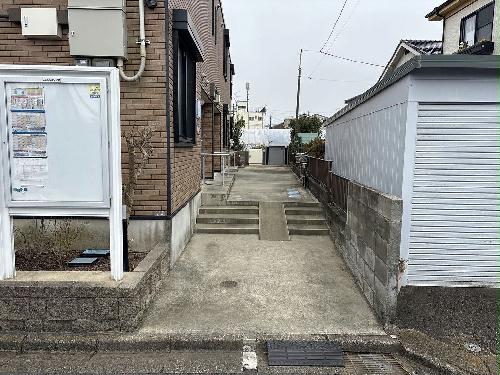 14/14 エントランス