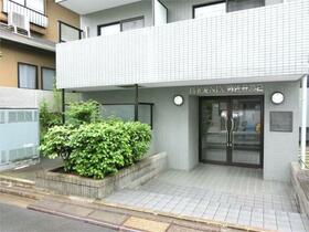 14/15 エントランス