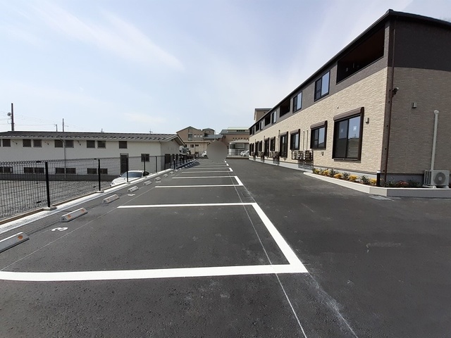 14/20 駐車場