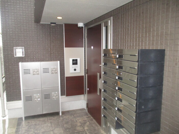 17/20 エントランス