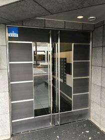 15/15 エントランス