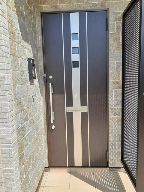 14/22 エントランス