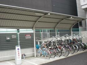 16/21 駐車場