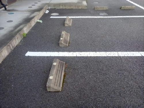 25/30 駐車場