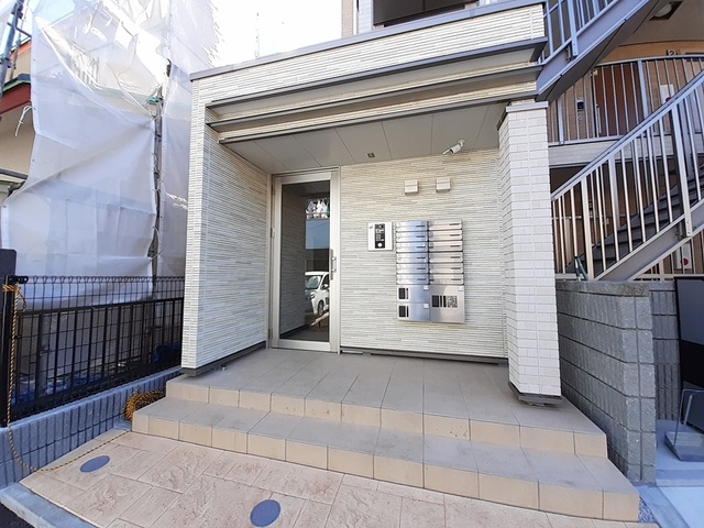 14/20 エントランス