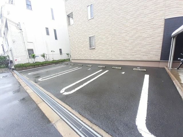 14/20 駐車場