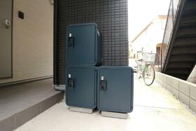 16/16 エントランス