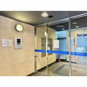 3/4 エントランス