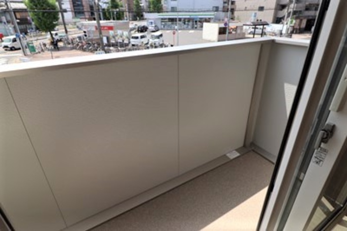 18/20 バルコニー