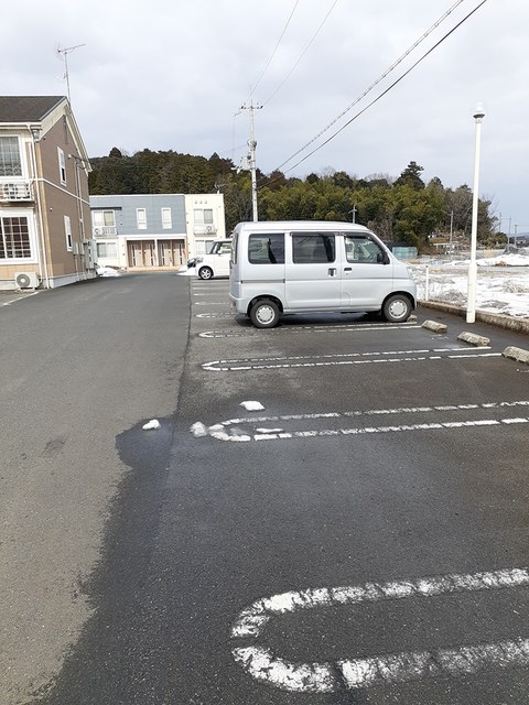 13/19 駐車場