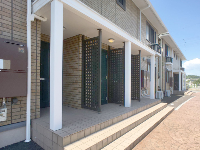 2/4 エントランス