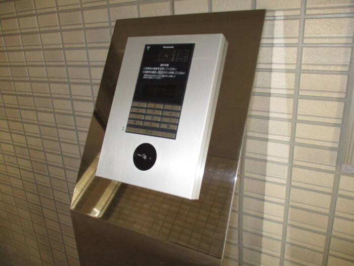 2/3 エントランス