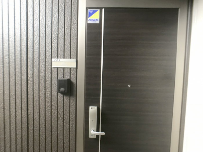 19/20 エントランス