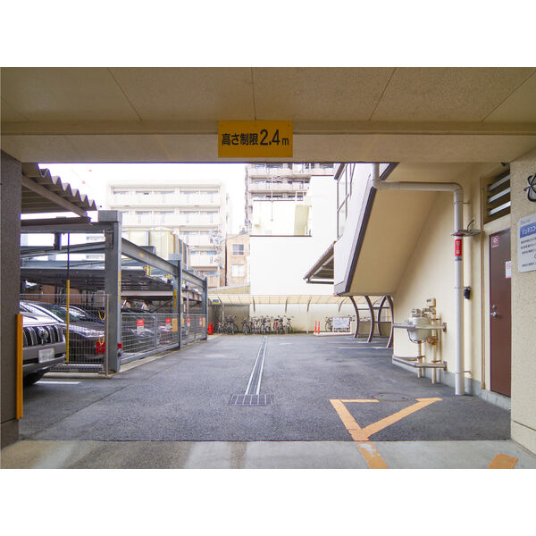 21/21 駐車場