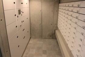 4/4 エントランス