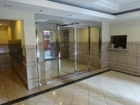 14/15 エントランス