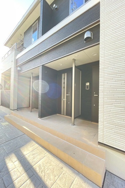 14/20 エントランス