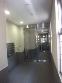 15/23 エントランス