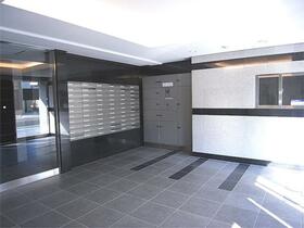 13/14 エントランス