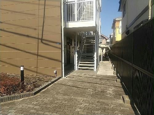 2/2 エントランス