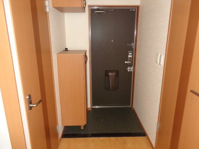 13/30 玄関