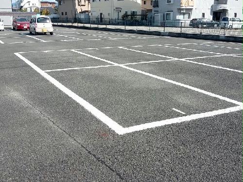 14/19 駐車場