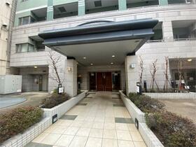 15/16 エントランス