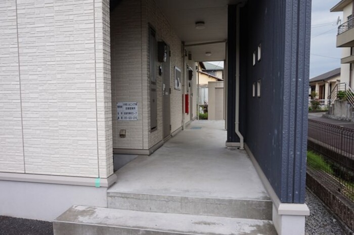 15/17 エントランス