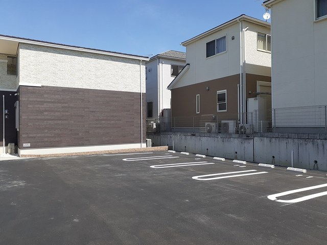 14/20 駐車場