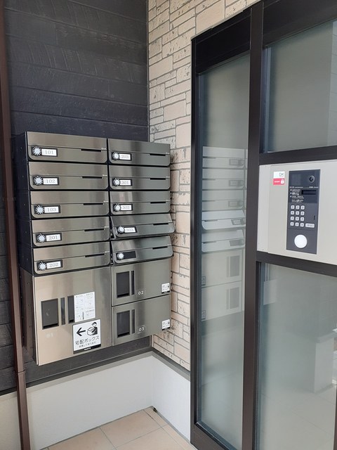 14/20 エントランス