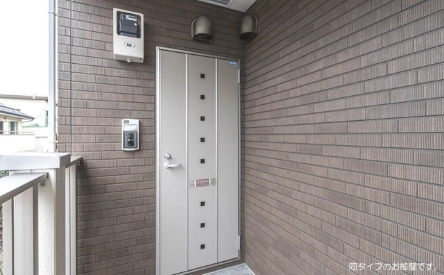 14/20 エントランス