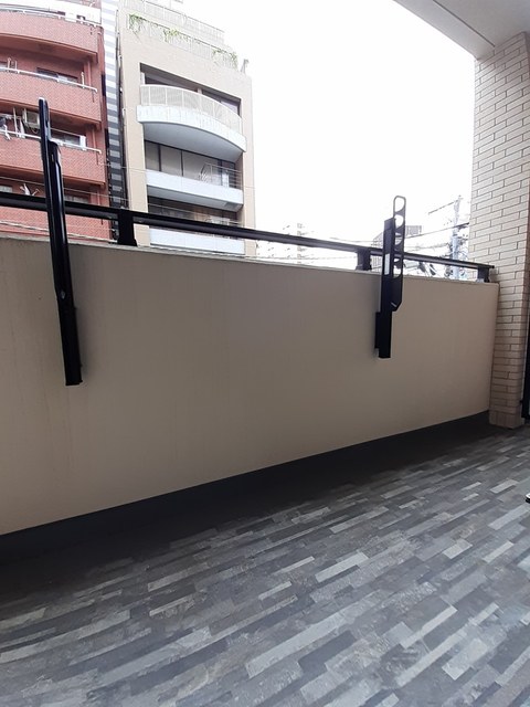 13/20 バルコニー