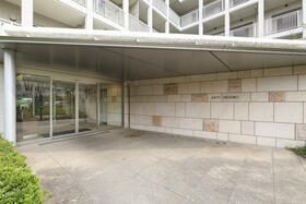 14/20 エントランス