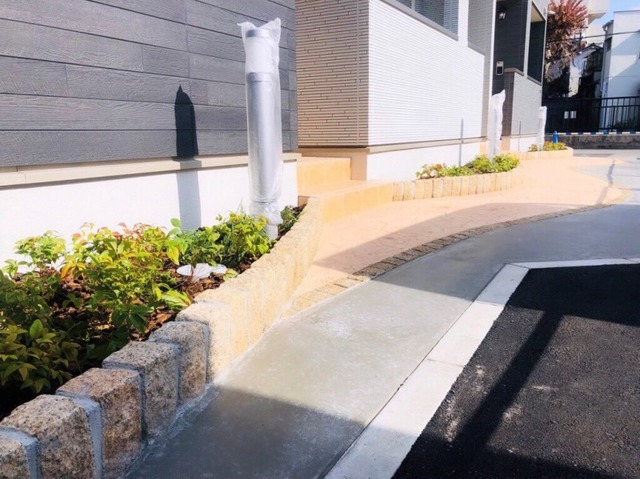 14/20 エントランス