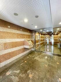 3/3 エントランス