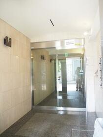 15/15 エントランス