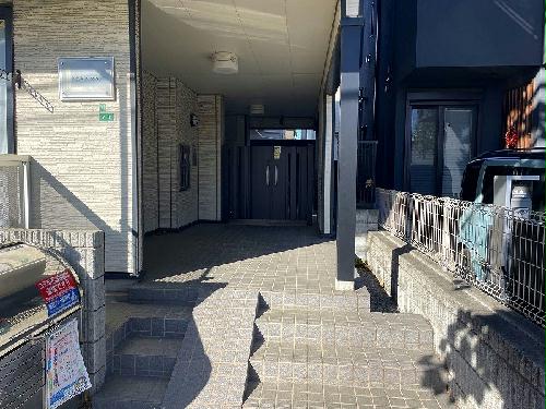 14/21 エントランス