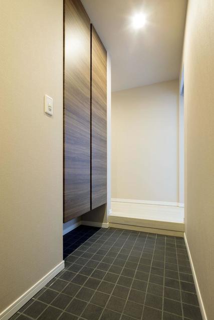 14/30 玄関