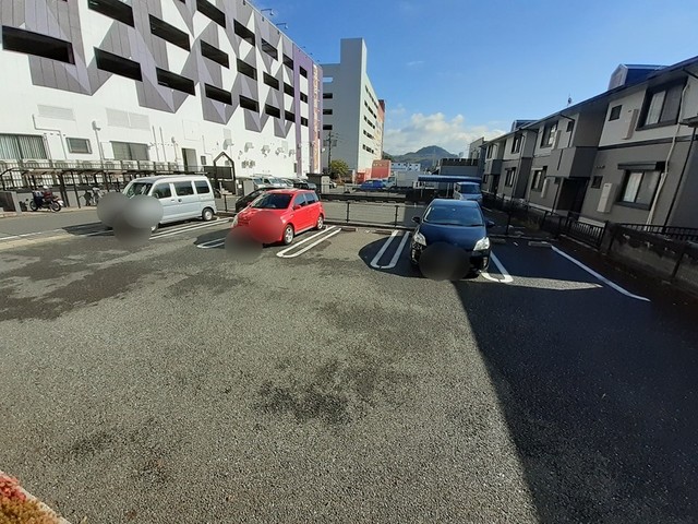 14/20 駐車場