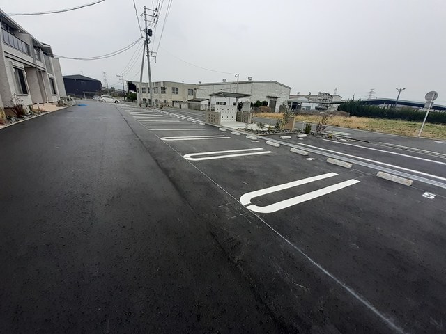 14/20 駐車場